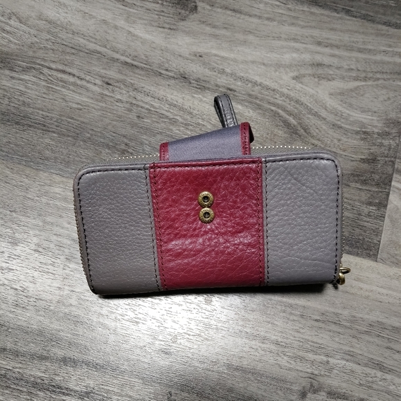Fossil Wristlet - Picture 2 of 5